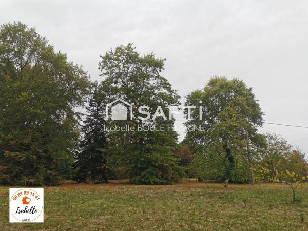 Terrain à construire de 4 072m² à 5 mn du centre-ville d'Eauze