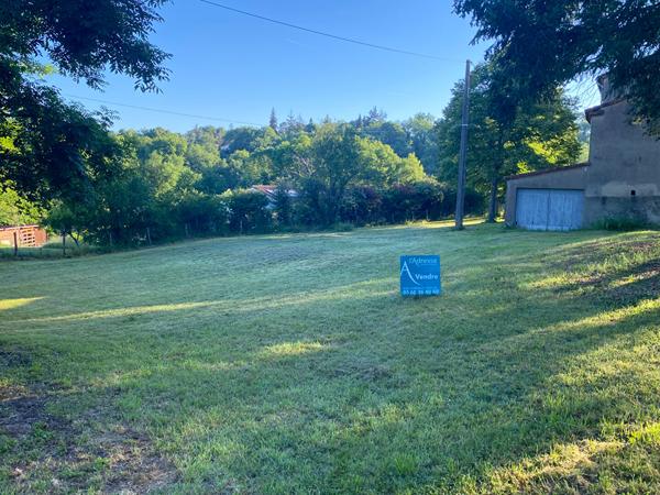 Rosières, terrain à bâtir de 676 m²