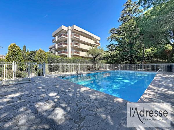 Appartement Antibes 3/4 pièces en RDJ