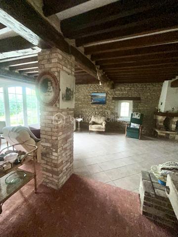 Maison traditionnelle de 223 m²