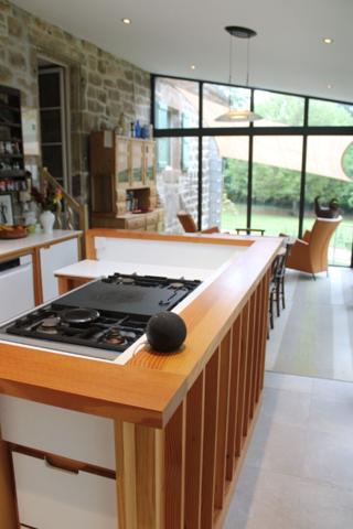 En exclusivité, très belle rénovation pour cette maison en pierre