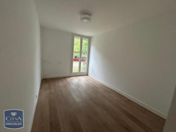 Appartement à louer 4 pièces 79.56m² Vitrolles (13127)