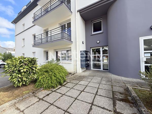 LOCMINE CENTRE VILLE - Bel appartement à vendre 2 chambres avec balcon et son garage