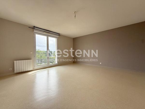 LOCMINE CENTRE VILLE - Bel appartement à vendre 2 chambres avec balcon et son garage