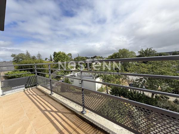 LOCMINE CENTRE VILLE - Bel appartement à vendre 2 chambres avec balcon et son garage