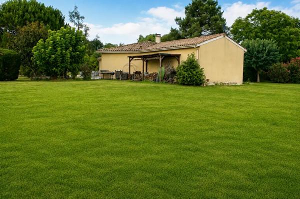 VILLA 130 m2 6 PIECES