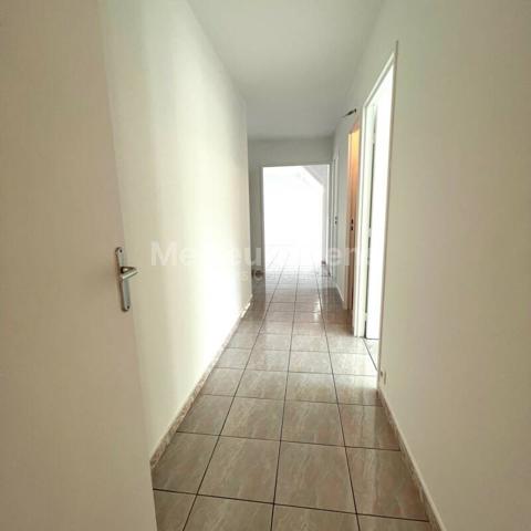 Livry-Gargan Appartement de 3 pièces + 2 terrasses + Box + Asc!