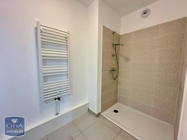 Appartement à louer 3 pièces 63.34m² Tours (37000)