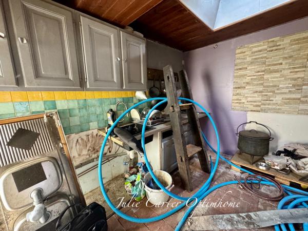 Petite maison à vendre 2 pièces  (53)