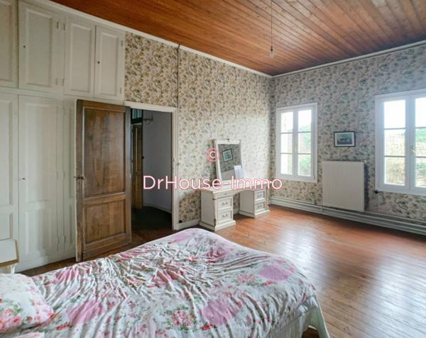 Maison à vendre 6 pièces de 241 m²