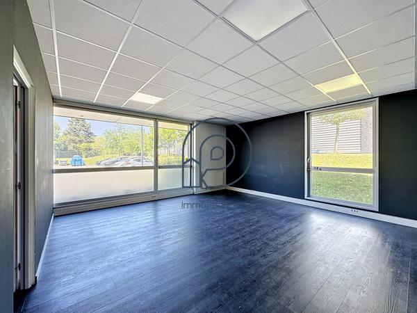 Marcq-en-Barœul – La Pilaterie | Local d'activité 529 m² avec 200 m² de bureaux | Parc GoMarcq | À vendre