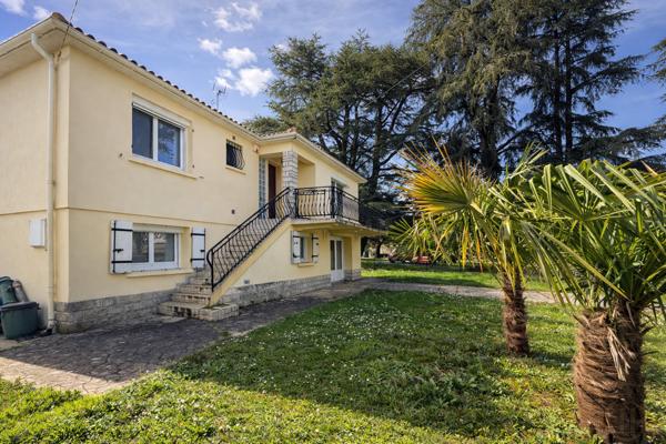 Villeneuve-sur-Lot (47300) VILLENEUVE-SUR-LOT, AU CALME , GRANDE MAISON FAMILIALE SUR 2 NIVEAUX AVEC JARDIN