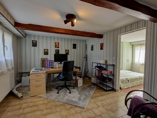 Villeneuve-sur-Lot (47300) VILLENEUVE-SUR-LOT, AU CALME , GRANDE MAISON FAMILIALE SUR 2 NIVEAUX AVEC JARDIN