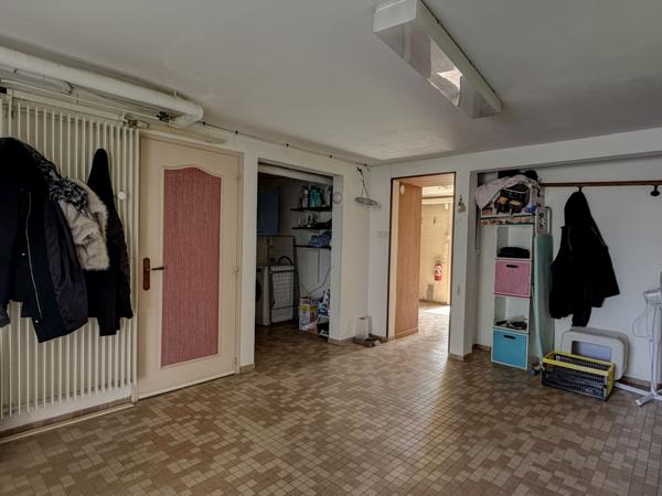 Villeneuve-sur-Lot (47300) VILLENEUVE-SUR-LOT, AU CALME , GRANDE MAISON FAMILIALE SUR 2 NIVEAUX AVEC JARDIN