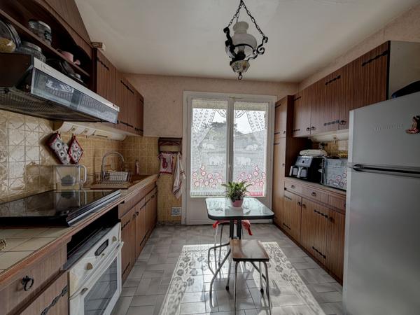 Villeneuve-sur-Lot (47300) VILLENEUVE-SUR-LOT, AU CALME , GRANDE MAISON FAMILIALE SUR 2 NIVEAUX AVEC JARDIN