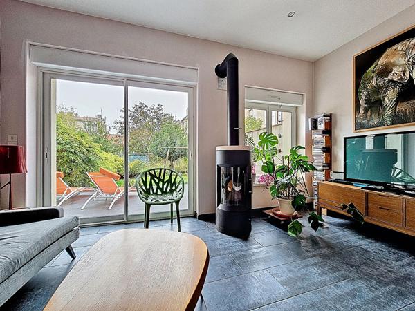 Maison de ville _5 chambres _terrasse _ jardin _rénovations récentes