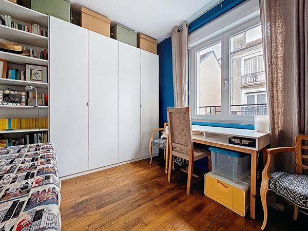 Maison de ville _5 chambres _terrasse _ jardin _rénovations récentes