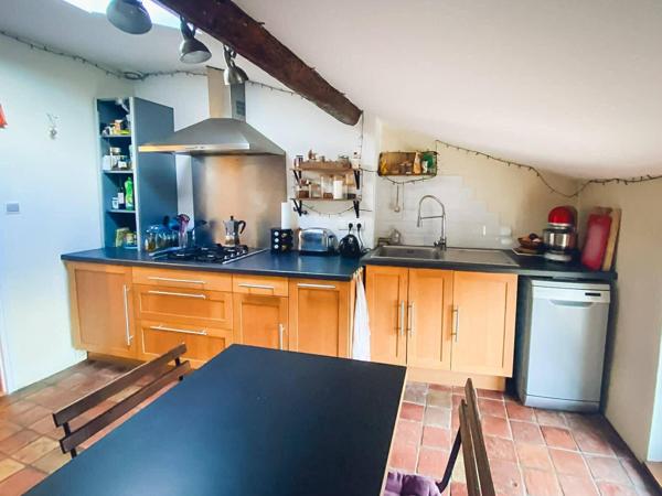 Appartement 4 pièces 92 m2 avec cave et stationnement