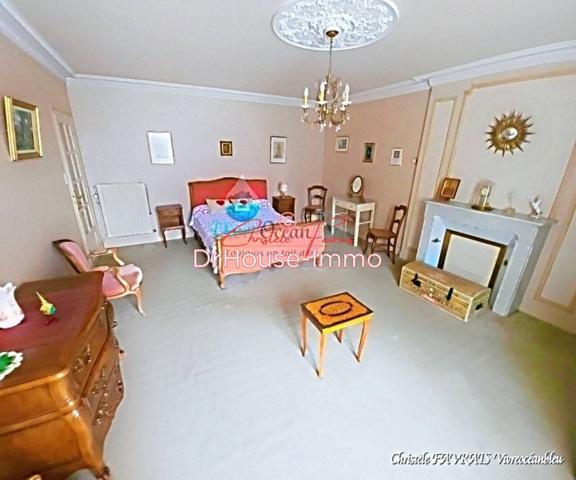 Maison à vendre 7 pièces de 243 m²