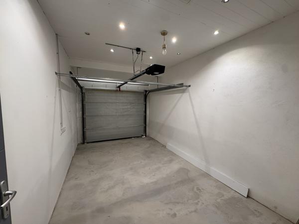 À LOUER – SUPERBE MAISON DE PLAIN-PIED AVEC JARDIN, TERRASSE ET GARAGE – ROCHEFORT-DU-GARD