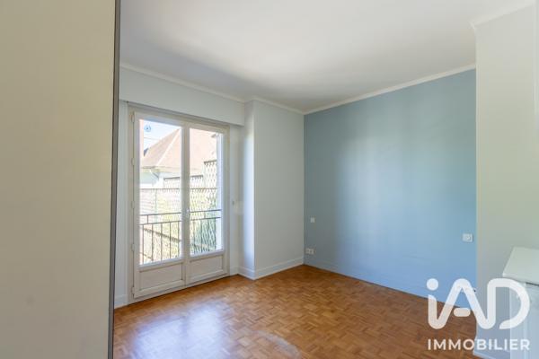 Maison à vendre 6 pièces 151 m² Saint-Nom-la-Bretèche