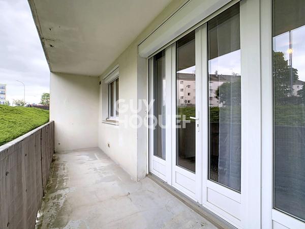 Appartement T1 meublé de 31.13 m², loggia, parking et cave, à louer à Crépy-en-Valois.