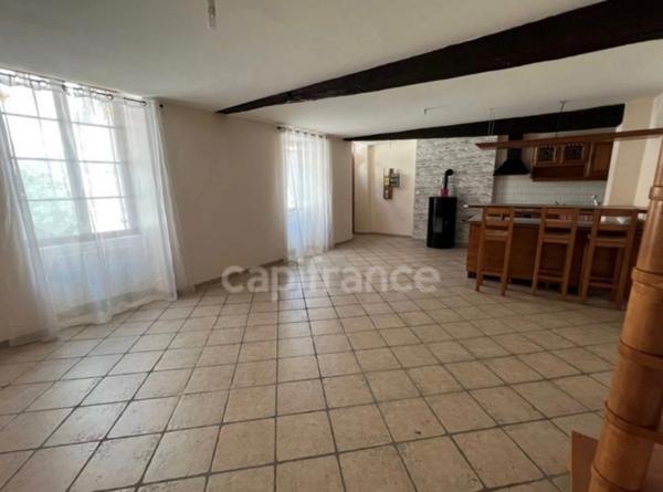 Maison 3 pièces – 2 chambres – 600 € + charges