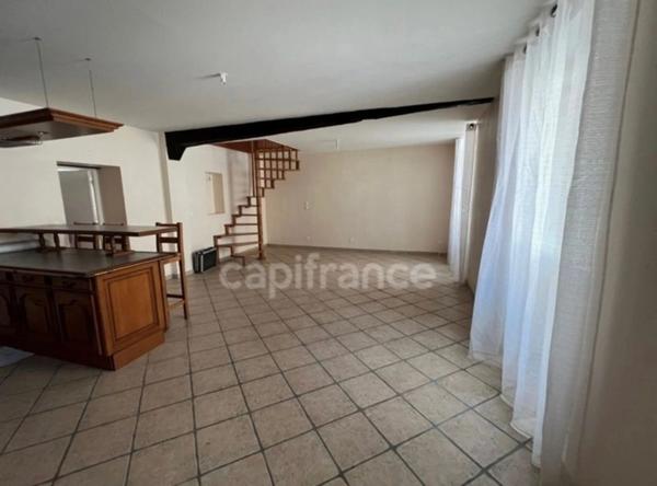 Maison 3 pièces – 2 chambres – 600 € + charges