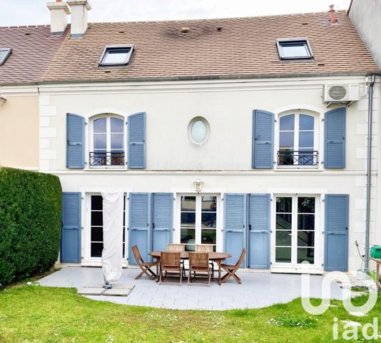 Maison 6 pièces de 130 m² à Bailly-Romainvilliers (77700)