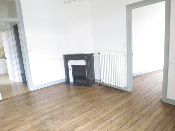 RENNES HYPER CENTRE - PLACE HOCHE - Appartement type 2 de 41m²