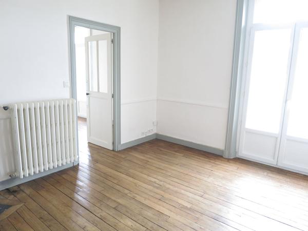 RENNES HYPER CENTRE - PLACE HOCHE - Appartement type 2 de 41m²