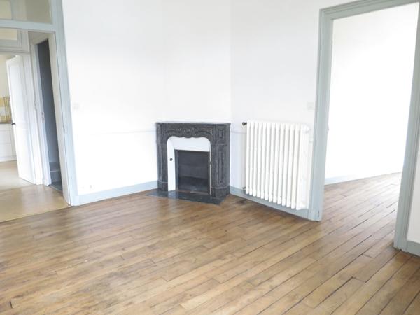 RENNES HYPER CENTRE - PLACE HOCHE - Appartement type 2 de 41m²