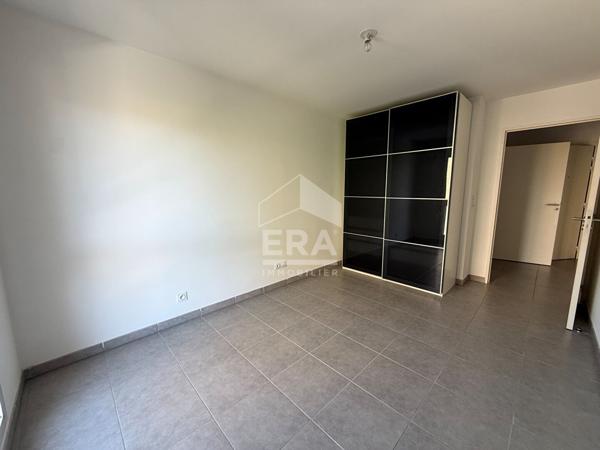A VENDRE 13005 MARSEILLE APPARTEMENT T2 DE 42 M² AVEC DEUX PLACES DE PARKING EN SOUS SOL TERRASSE