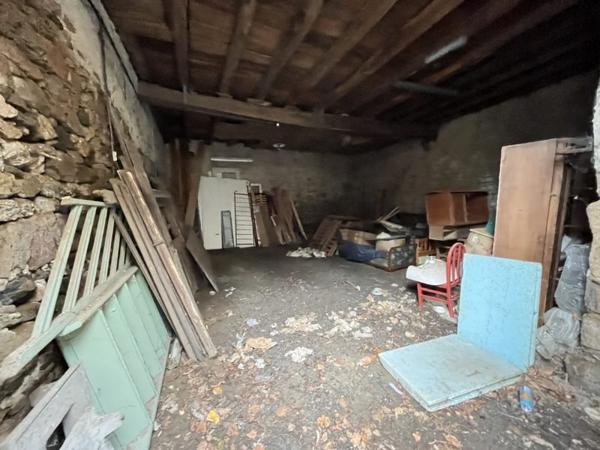 Grange à vendre |  Bellac |  1 pièce | 65 m²