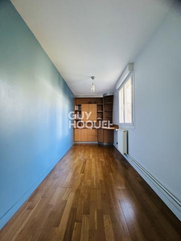 REIMS - A VENDRE - NOUVEAUTE - PLAIN-PIED de type 4 avec jardin et dépendance