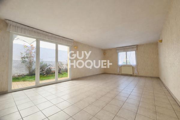 REIMS - A VENDRE - NOUVEAUTE - PLAIN-PIED de type 4 avec jardin et dépendance