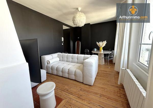 Vente                                                      Appartement
                        
                     3 pièces                      54 m2                     à Compiègne