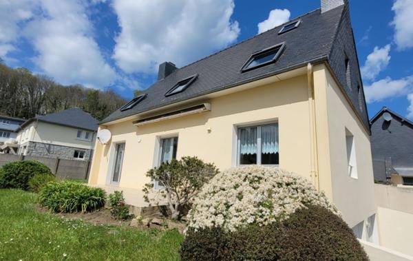 Vente Maison sur grand sous-sol complet à rafraîchir Perros-guirec   
