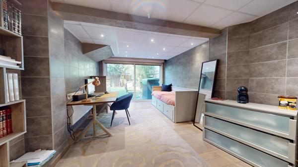 VILLEMOMBLE, Maison 6 chambres, 263m2