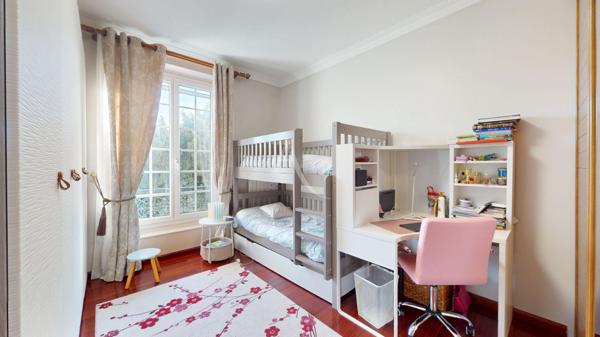 VILLEMOMBLE, Maison 6 chambres, 263m2