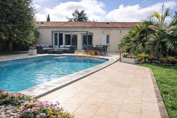 Maison 4 chambres, piscine à Geay (17250) – Très bon état