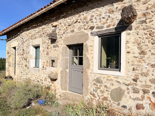Deux maisons de caractères et piscine! Piegut pluviers