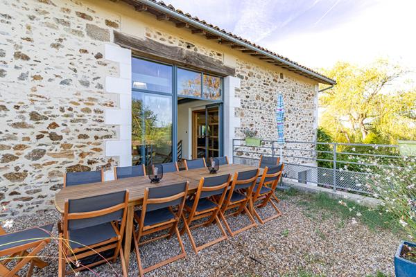 Deux maisons de caractères et piscine! Piegut pluviers