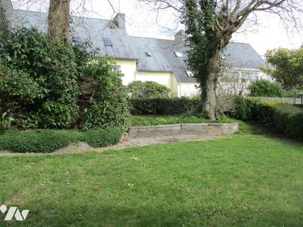 Maison : Proche commodités- CARHAIX