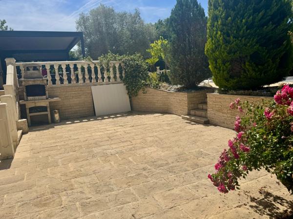 Propriété à vendre 8 pièces MONT DE MARSAN (40) de 210 m² proche commerces