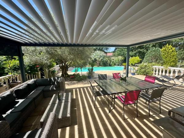 Propriété à vendre 8 pièces MONT DE MARSAN (40) de 210 m² proche commerces