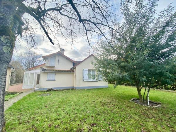 Maison à vendre à Arnage dans la Sarthe (72230), ref : 72122-1425