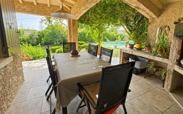 Maison à vendre    5 pièces •  Beaucaire