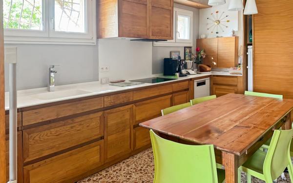 Maison à vendre    5 pièces •  Beaucaire