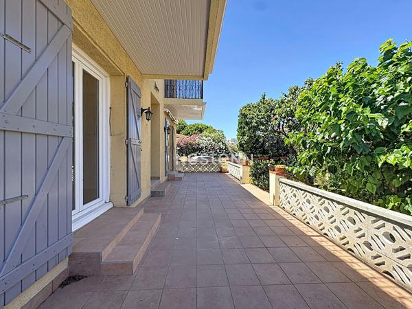 Grand appartement de 4 pièces en RDC d'une petite copropriété sur Argelès sur mer